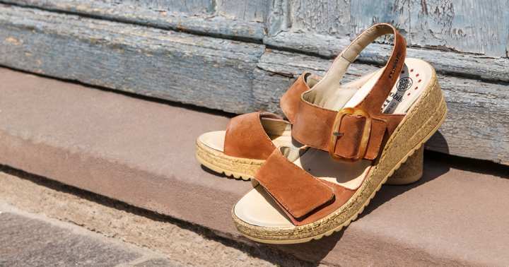 hodpooblacima-sandale-blog-banner-image-online-store-mephisto