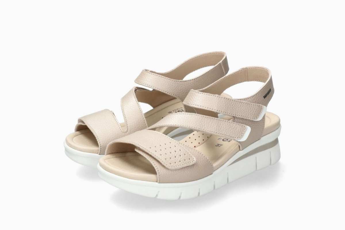 mephisto-ricia-beige-leather-womens-sandals-P5147127